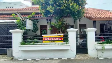 Jual Rumah Megah Luas 144 m2 di Margahayu, Bandung