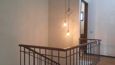 Rumah Elit LT 152 m2, di Setra Duta, Bandung