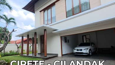 For Sale & Rent Rumah 2 Lantai Semi Furnished Cipete Cilandak Jakarta Selatan