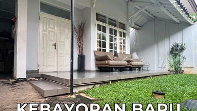 Dijual Rumah 2 Lantai 4 BR Dalam Komplek One Gate System Taman Gandaria Kebayoran Baru