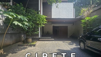 Jual Rumah Megah Luas 308 m2 Kawasan Cipete, Jakarta Selatan