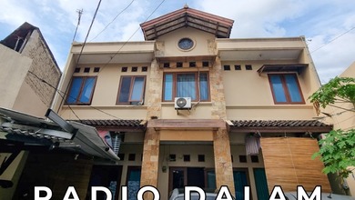 RUMAH KOST 2 LANTAI 17 KAMAR LOKASI STRATEGIS RADIO DALAM KEBAYORAN BARU JAKARTA SELATAN