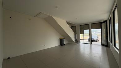 Dijual Ruko Tiga Lantai Lokasi Prima 