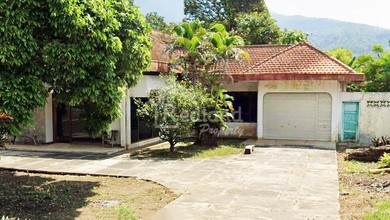 Jual Tanah Kawasan Cluster Ungaran Barat Pemandangan Danau dan Taman