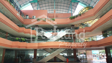 Ruang Usaha di Semarang Plaza, Semarang ( Vn 7852 )