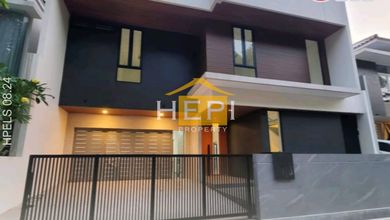 Hunian Mewah di Candi Golf, Semarang, 5 Kamar Tidur, LT 280m²