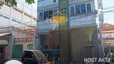 Rumah Modern area Semarang Tengah, Semarang, LT 1029 m2