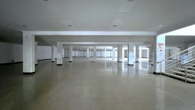 Sewa Gedung di Jl. Merdeka  Lokasi Prime, Lebar Muka 31 Meter