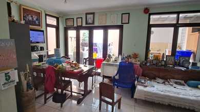 Rumah Elit Luas 220 m2, di Kota Baru Parahyangan, Bandung
