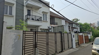 Jual Rumah Cantik Luas 254 m2 area Cilandak, Jakarta Selatan