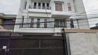 Jual Rumah Bagus Luas 193 m2 di Kemanggisan, Jakarta Barat