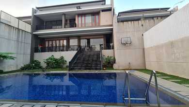 Jual Rumah Mewah LT 678 m2 di Setra Duta, Bandung