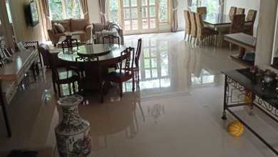 Rumah Eksklusif Luas 216 m2, di Pluit, Jakarta Utara
