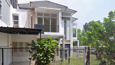 Jual Rumah Cantik Luas 330 m2 di Metland Menteng, Jakarta Timur