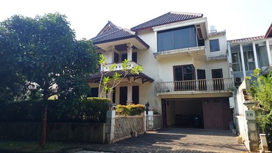 Rumah Modern Luas 600 Jual di Lebak Bulus, Jakarta Selatan