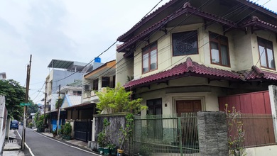 Jual Segera Rumah Mewah area Tomang, Jakarta Barat, Luas 123 m2