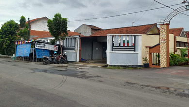 Jual Rumah Cantik LT 365 m2 di Semarang Barat, Semarang