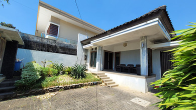 Jual Rumah Terkini area Gajah Mungkur, Semarang LT 587 m2