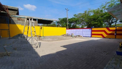 Gudang Terbuka Dekat Ke Kawasan Kic Gatot Subroto