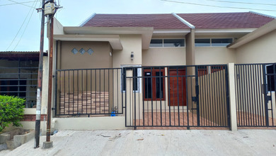 Rumah Modern Luas 90 Jual area Semarang Barat, Semarang