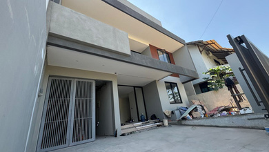 Rumah Minimalis di Banyumanik, Semarang, Luas 330 m2