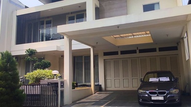 Rumah Modern Luas 365 Jual di Candisari, Semarang