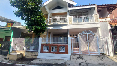Rumah Modern area Candisari, Semarang, LT 220 m2