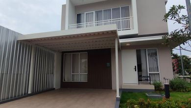 Jual Rumah Megah Luas 98 m2 di Manyaran, Semarang