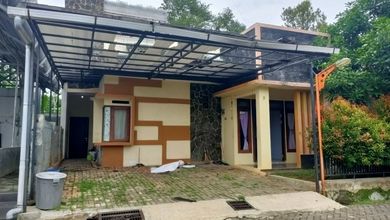 Rumah Modern di Tembalang, Semarang, LT 181 m2