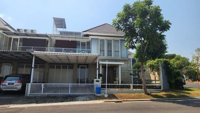 Jual Rumah Cantik LT 240 m2 area Tembalang, Semarang