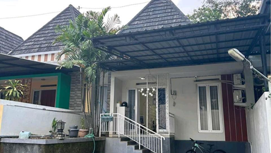 Jual Rumah Siap Huni di Gunung Pati, Semarang, LT 140 m2