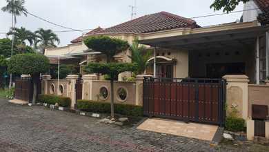 Rumah Elit Luas 208 m2, di Banyumanik, Semarang