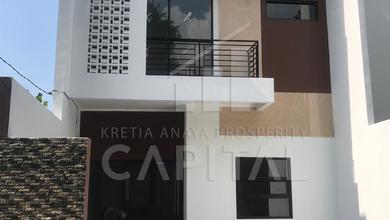 Rumah Elit Luas 108 m2, di Geger Kalong, Bandung