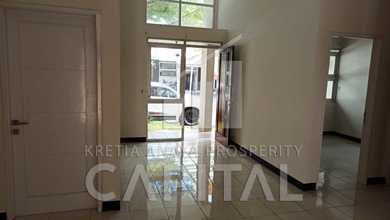 Rumah Eksklusif Unfurnished Lokasi Strategis Kawasan Kota Baru Parahyangan