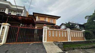 Rumah Modern LT 335 Jual area Meruya, Jakarta Barat