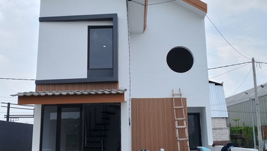 Rumah Nyaman Lokasi Rungkut, Surabaya, LT 25m², Harga 389 Juta