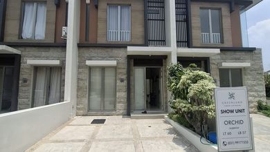 Rumah Eksklusif Luas 60 m2, di Lakarsantri, Surabaya