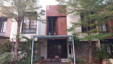 Jual Segera Rumah Mewah area Jagakarsa, Jakarta Selatan, LT 112 m2