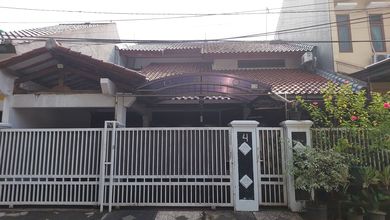 Jual Rumah Eksklusif Luas 158 m2 Kawasan Pasar Minggu, Jakarta Selatan