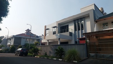 Jual Cepat Rumah Mewah area Kembangan, Jakarta Barat, Luas 273 m2
