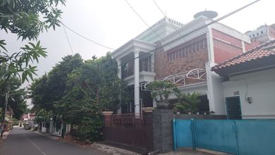 Jual Segera Rumah Mewah area Cipinang Melayu, Jakarta Timur, Luas 292 m2