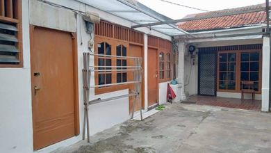 Rumah Modern area Kebon Jeruk, Jakarta Barat, LT 150 m2