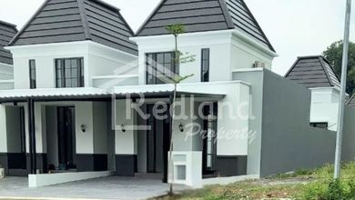 Rumah Furnished Lokasi Strategis di Tembalang