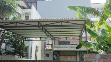 Rumah Modern di Sektor 9-Bintaro, Tangerang Selatan, Luas 325 m2
