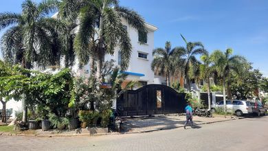 Jual Rumah Siap Huni di Pantai Indah Kapuk, Jakarta Utara, Luas 449 m2