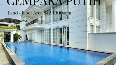 Rumah mewah 2 lantai full marmer di cempaka putih