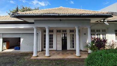 Rumah Elegan di Cipete, Jakarta Selatan,  Kamar Tidur, LT 2600m²