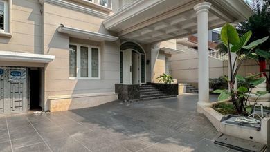 Rumah Mewah di Kawasan Kebayoran Baru, Jakarta Selatan, LB 700m², Harga 37 Miliar