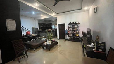 Jual Rumah Mewah Luas 137 m2 di Kerobokan, Badung