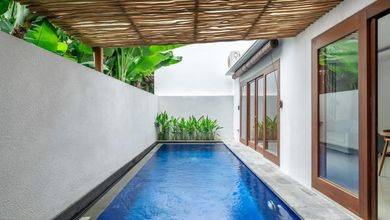 Rumah Modern LT 160 Jual di Kerobokan, Badung
